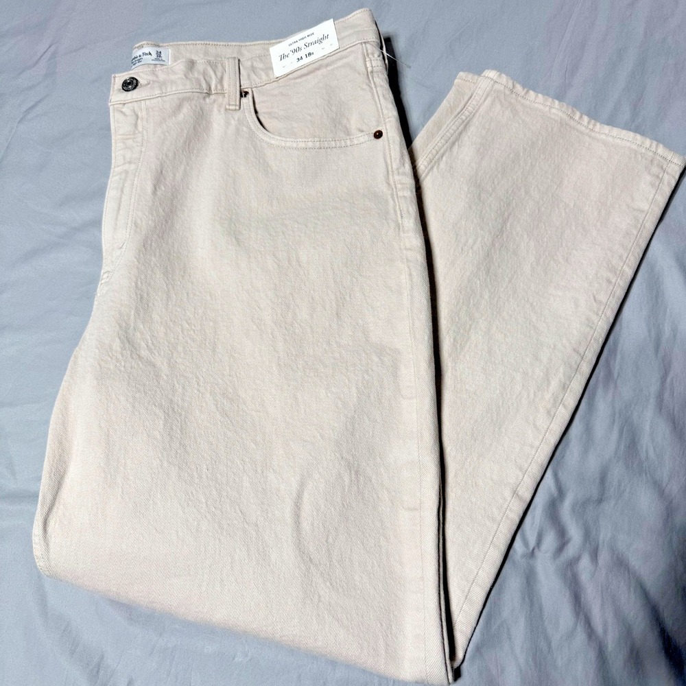 NWT Abercrombie & Fitch The 90s Straight Ultra High Rise Jeans Ivory 18R